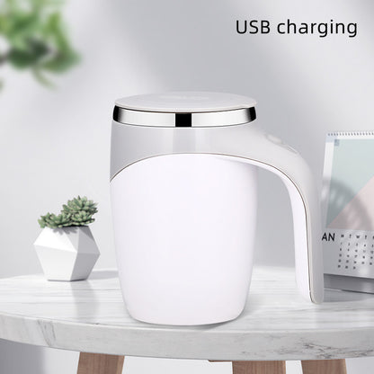 Tasse à café rechargeable avec agitateur automatique